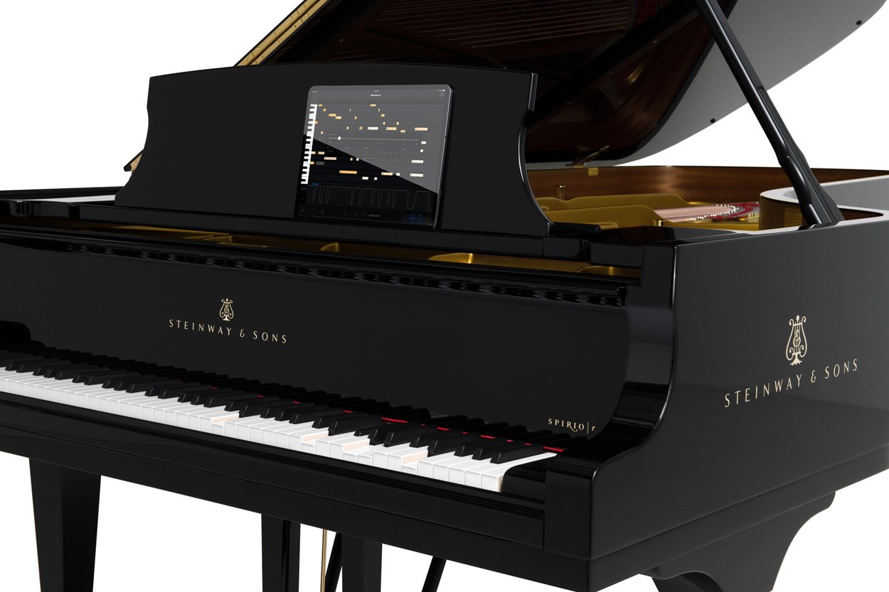 9 Steinway-Spirio-rtablet-thirdangle-cropped.jpg